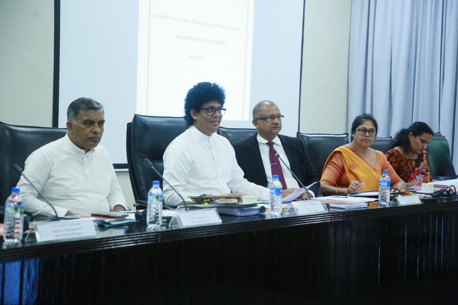 ලුණු මිල හිතුමතේ වැඩි කළොත් උපරිම සිල්ලර මිලක්